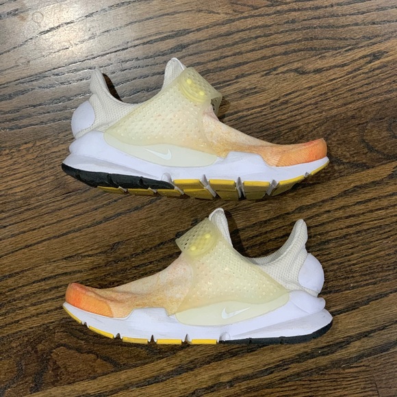 Good Condition Nike Women’s Sock Dart Shoes White/Orange Glow/Yellow Size 5 - Picture 5 of 15